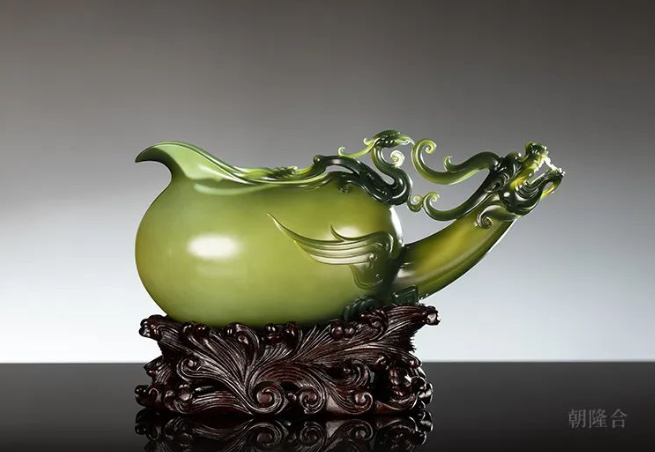 國內(nèi)薄胎玉雕天花板級作品究竟長什么樣？